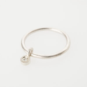 Ring zilver met bedel