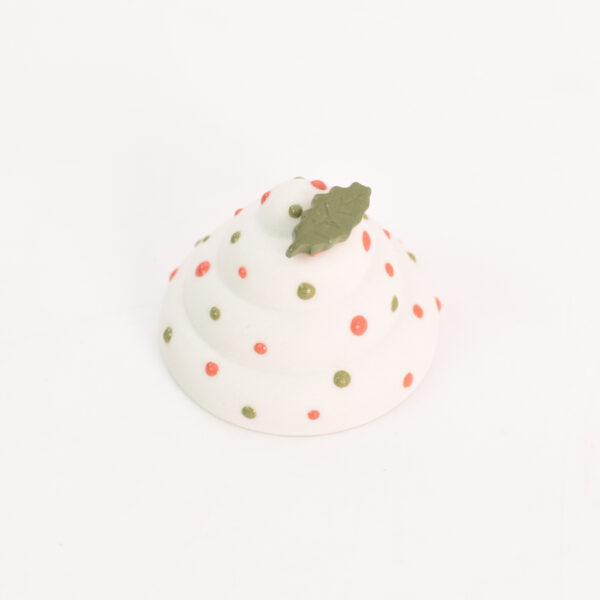 Witte cupcake van porselein - groene hulst - Afbeelding 2